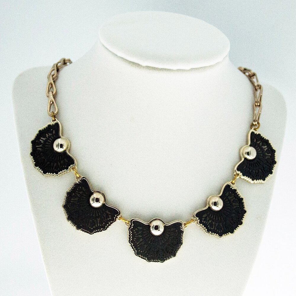 LULU FROST 20" MANTILLA FAN CUT NECKLACE - JNTYB1